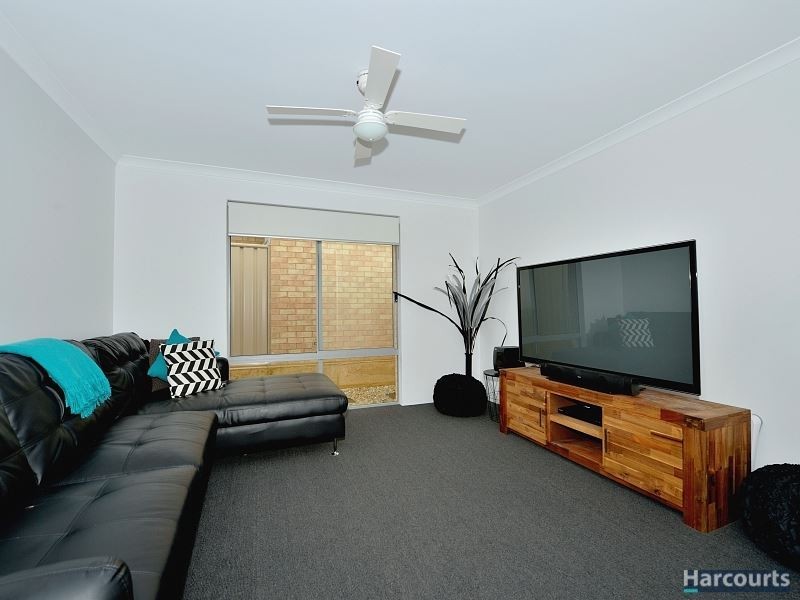 9 Diamante Place, Meadow Springs WA 6210