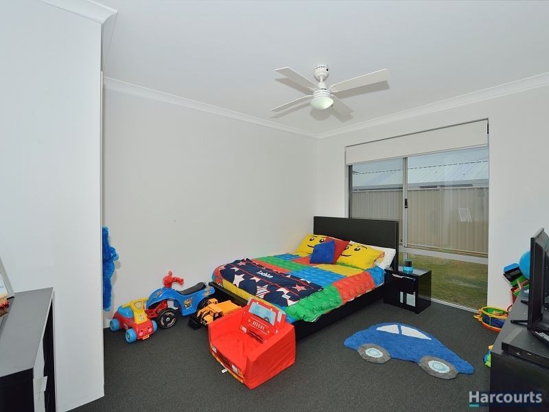 9 Diamante Place, Meadow Springs WA 6210