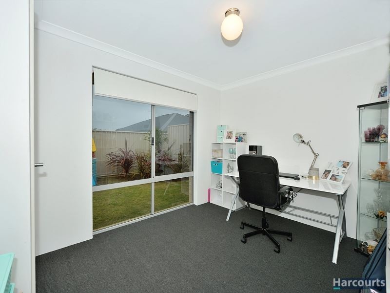 9 Diamante Place, Meadow Springs WA 6210