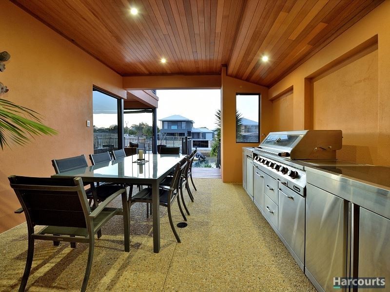 2 Sandpiper Island Retreat, Wannanup WA 6210