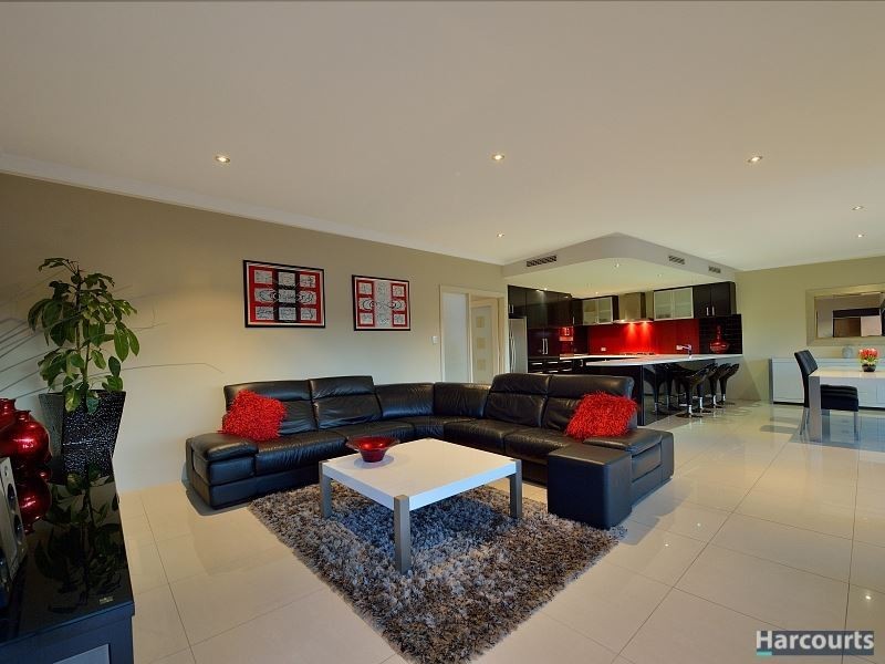2 Sandpiper Island Retreat, Wannanup WA 6210