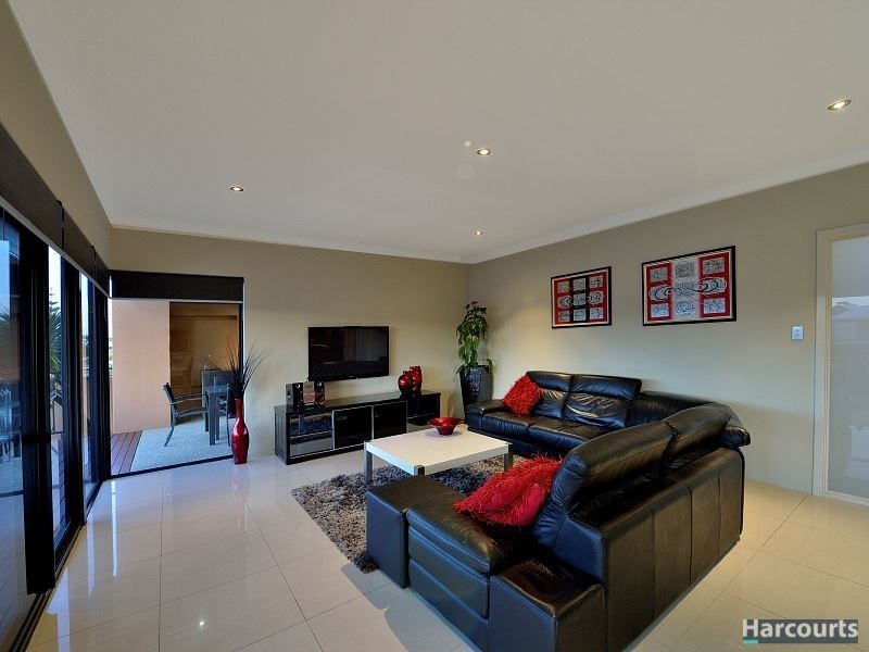 2 Sandpiper Island Retreat, Wannanup WA 6210
