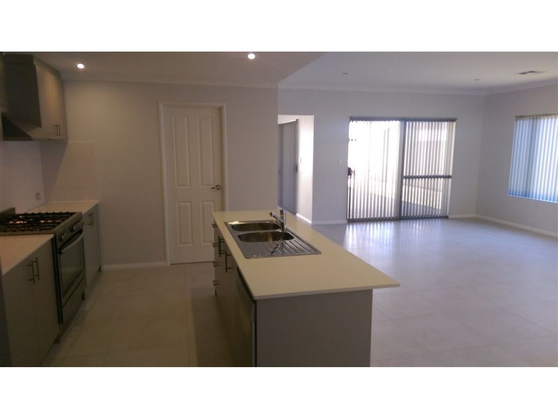 207 Sutton Street, Pinjarra WA 6208