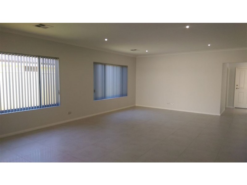 207 Sutton Street, Pinjarra WA 6208