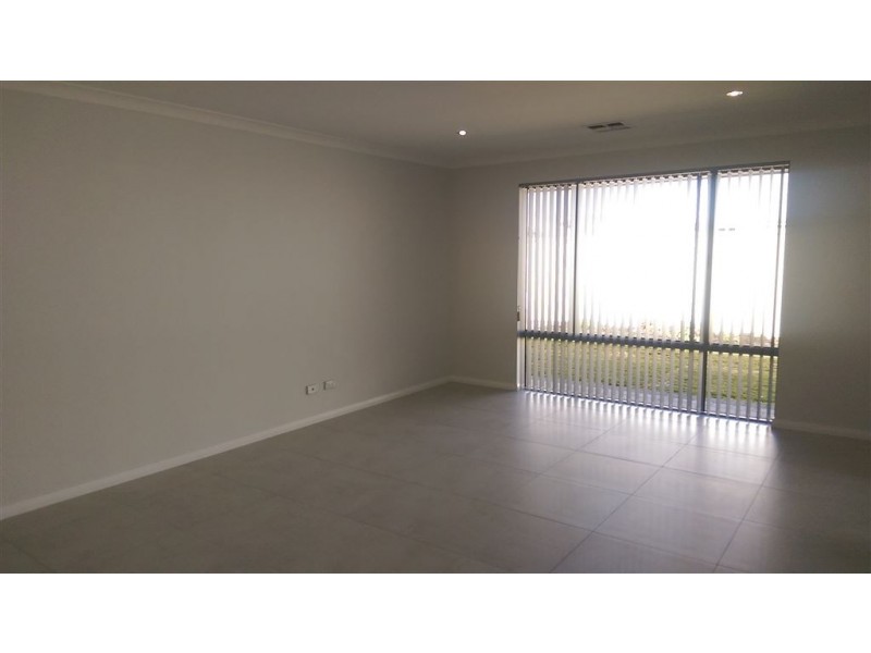 207 Sutton Street, Pinjarra WA 6208