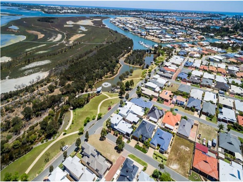 71 Darwin Terrace, Dudley Park WA 6210