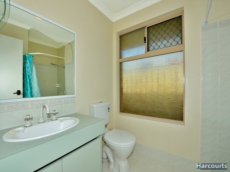 16 Crowthorn Cross, Erskine WA 6210