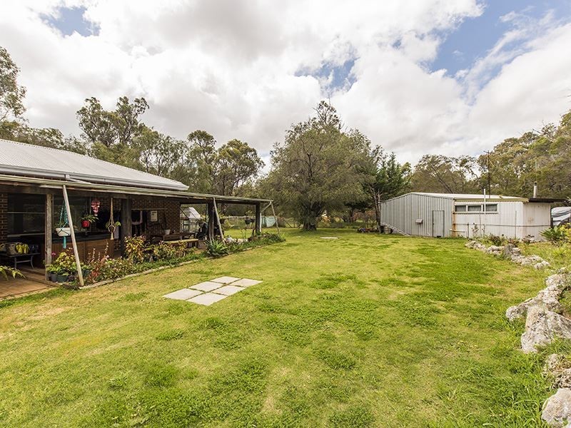 71 Peppermint Drive, Lake Clifton WA 6215