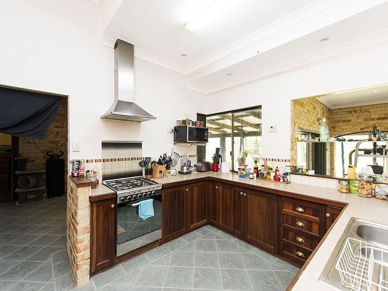 71 Peppermint Drive, Lake Clifton WA 6215