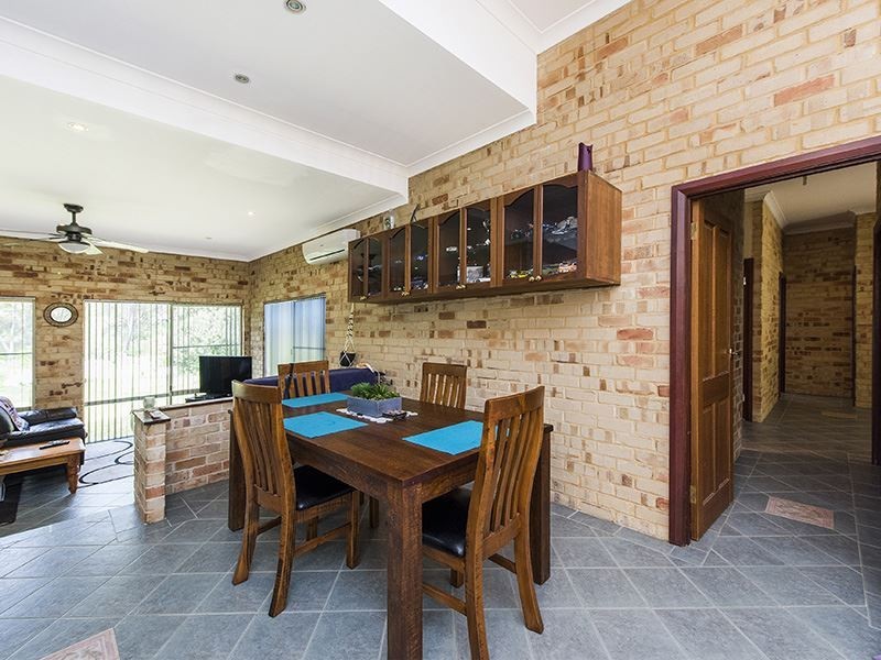 71 Peppermint Drive, Lake Clifton WA 6215