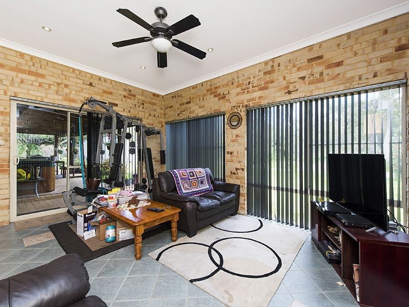 71 Peppermint Drive, Lake Clifton WA 6215