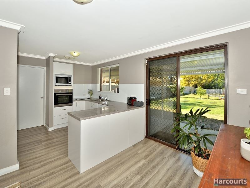 11 Brooking Road, Coodanup WA 6210