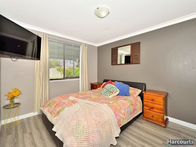 11 Brooking Road, Coodanup WA 6210