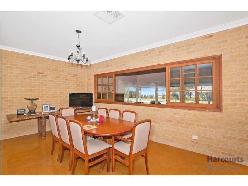 2 Peel Parade, Coodanup WA 6210