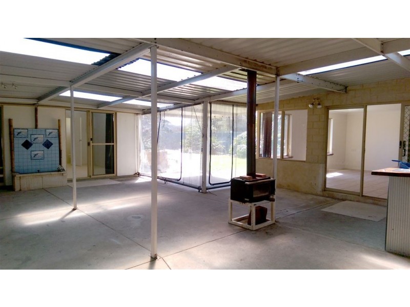 15 Royce Street, Singleton WA 6175