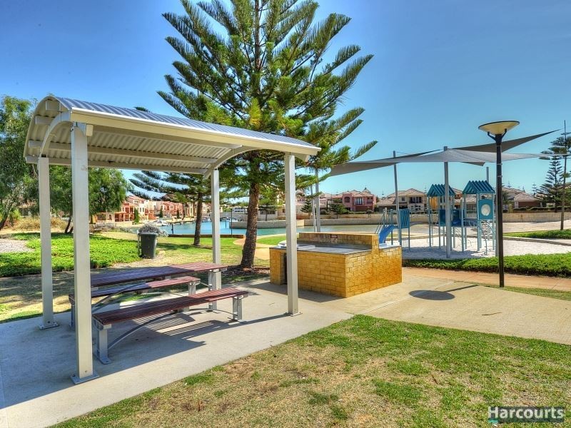 5 Northport Boulevard, Wannanup WA 6210