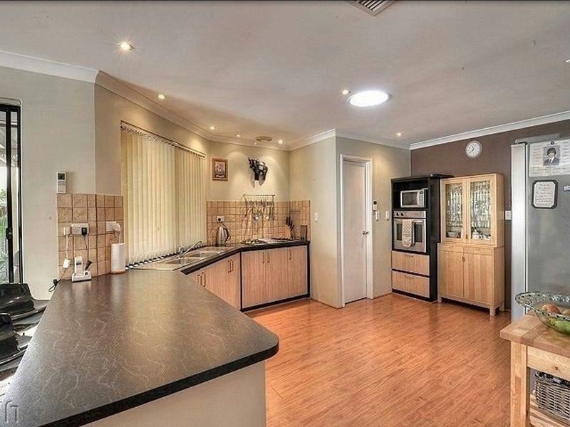 12 Bethel Corner, Halls Head WA 6210