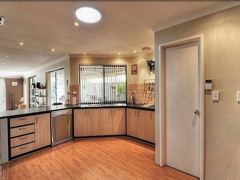 12 Bethel Corner, Halls Head WA 6210