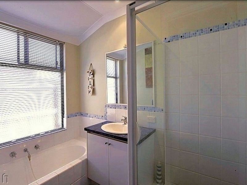12 Bethel Corner, Halls Head WA 6210