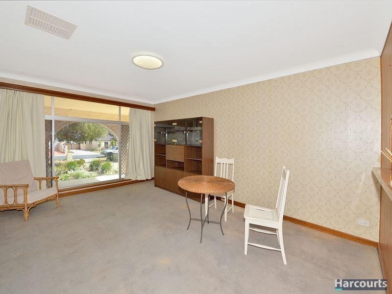 25 Perseus Road, Silver Sands WA 6210