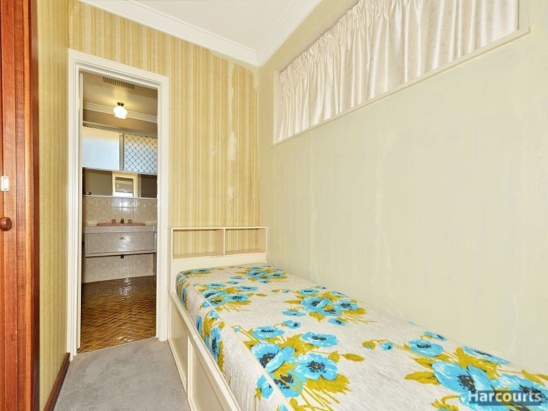 25 Perseus Road, Silver Sands WA 6210