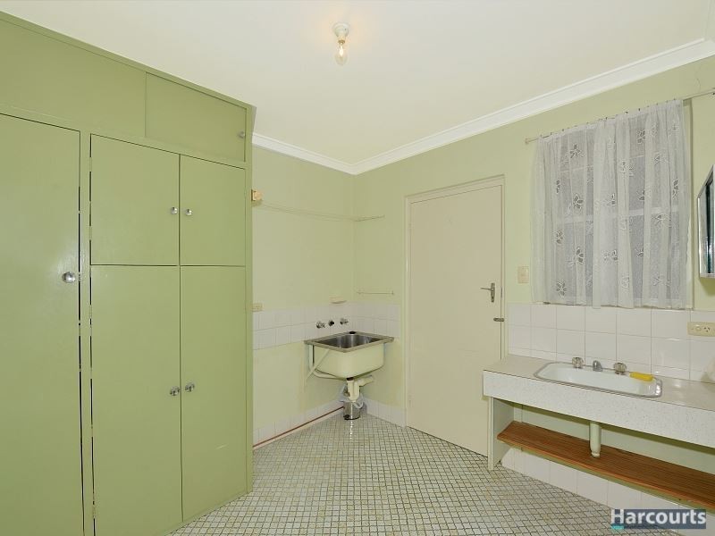 25 Perseus Road, Silver Sands WA 6210