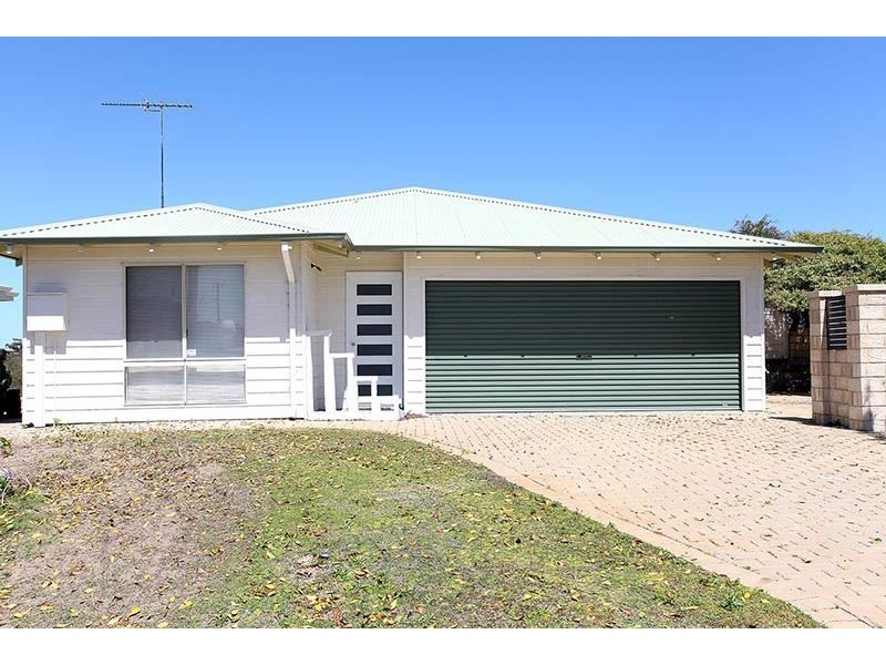 5 Bouvard Place, Preston Beach WA 6215