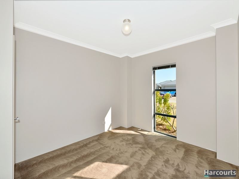 14 Butcherbird Loop, Erskine WA 6210