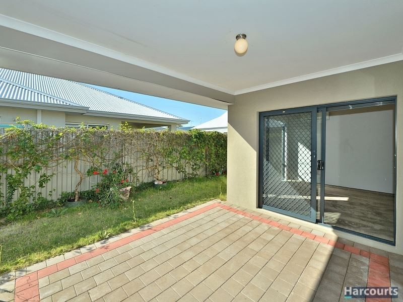 14 Butcherbird Loop, Erskine WA 6210