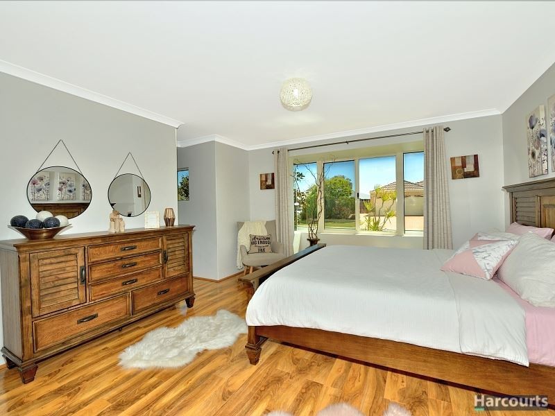 3 Tingle Way, Halls Head WA 6210