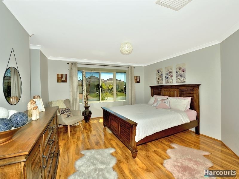 3 Tingle Way, Halls Head WA 6210