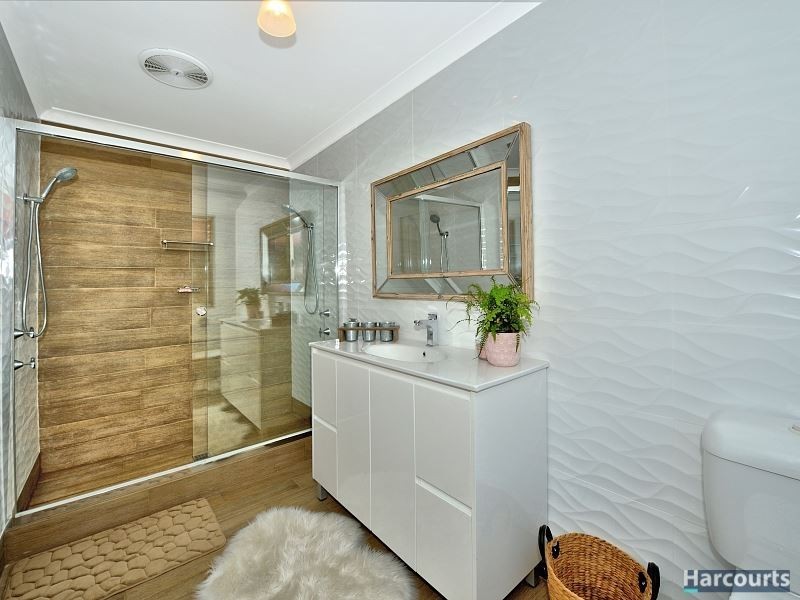 3 Tingle Way, Halls Head WA 6210