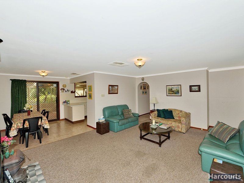 11 William Road, Coodanup WA 6210