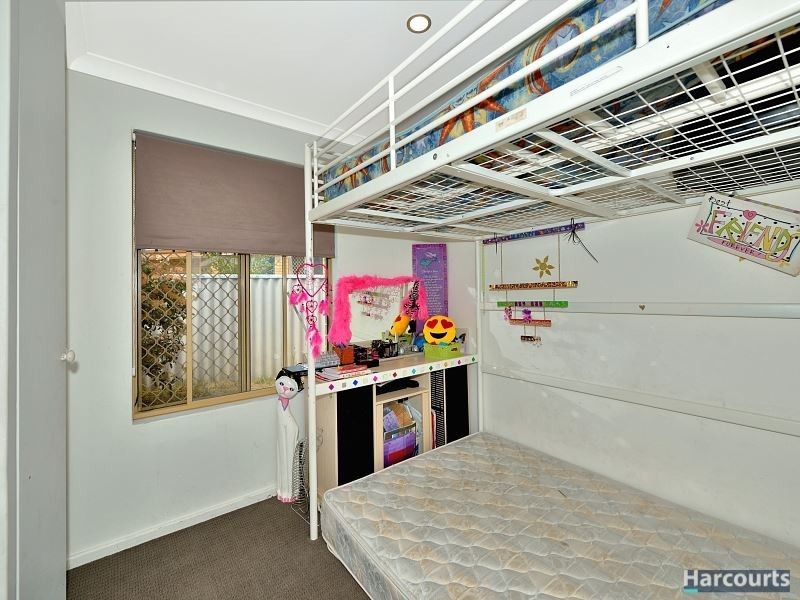 8 Selwyn Rise, Greenfields WA 6210