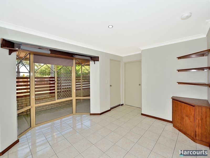 8 Selwyn Rise, Greenfields WA 6210