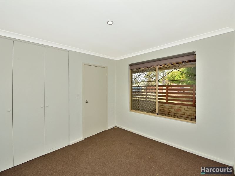 8 Selwyn Rise, Greenfields WA 6210