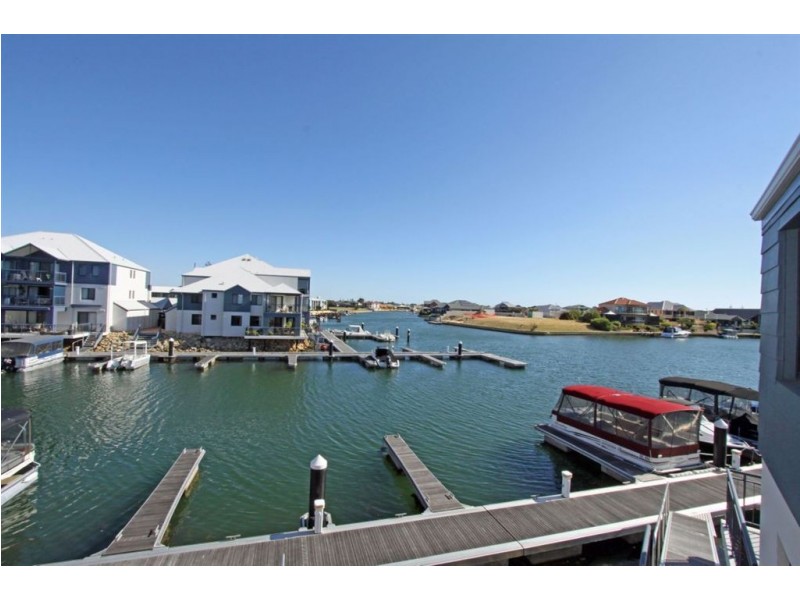 8/206 Mary Street, Halls Head WA 6210