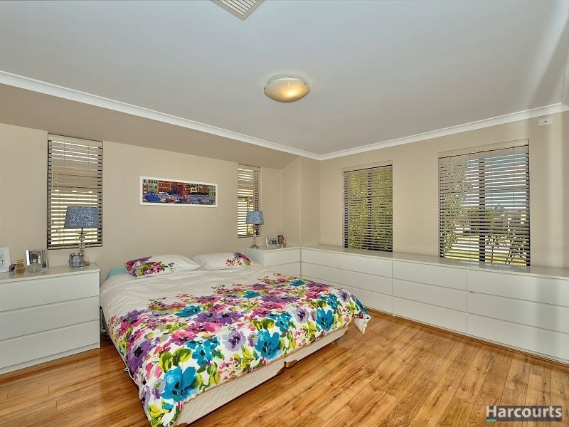 27 Hudson Drive, Dudley Park WA 6210