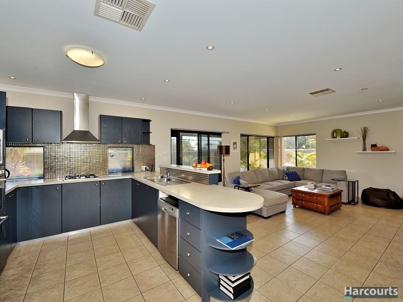 27 Hudson Drive, Dudley Park WA 6210