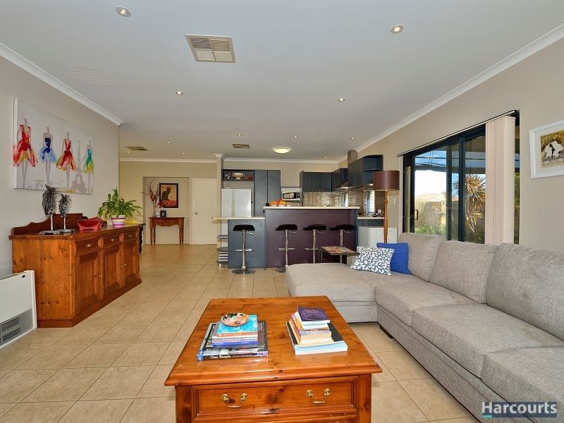 27 Hudson Drive, Dudley Park WA 6210