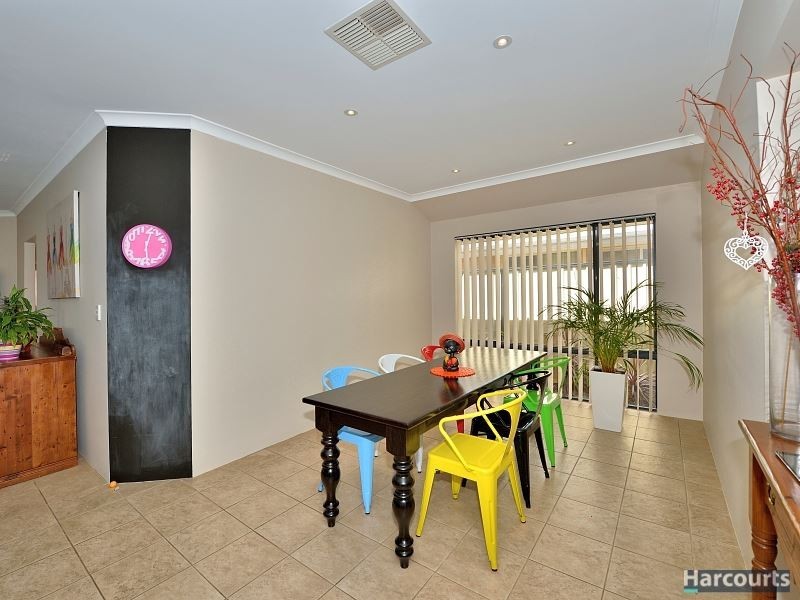 27 Hudson Drive, Dudley Park WA 6210