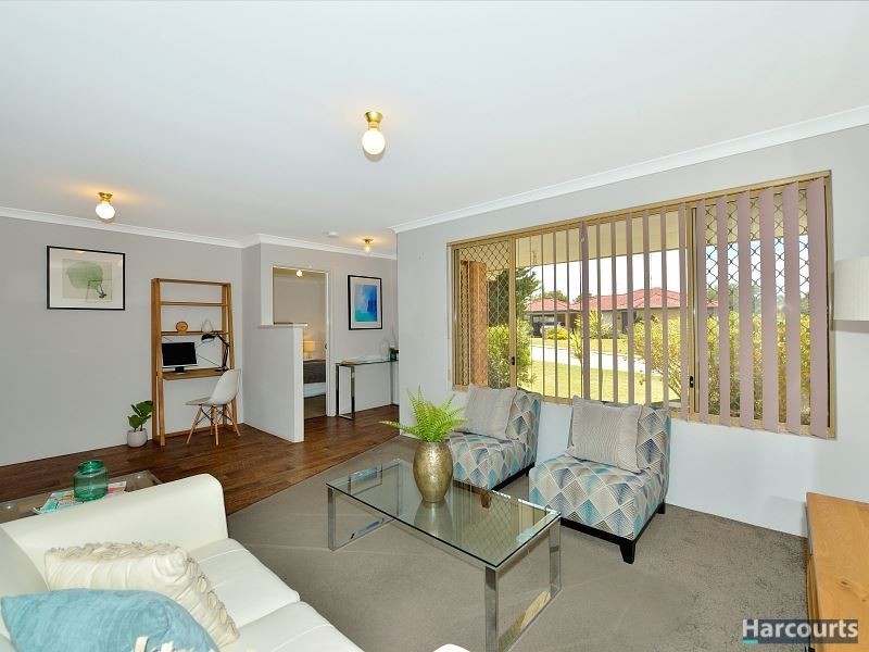 12 Willmott Close, Halls Head WA 6210