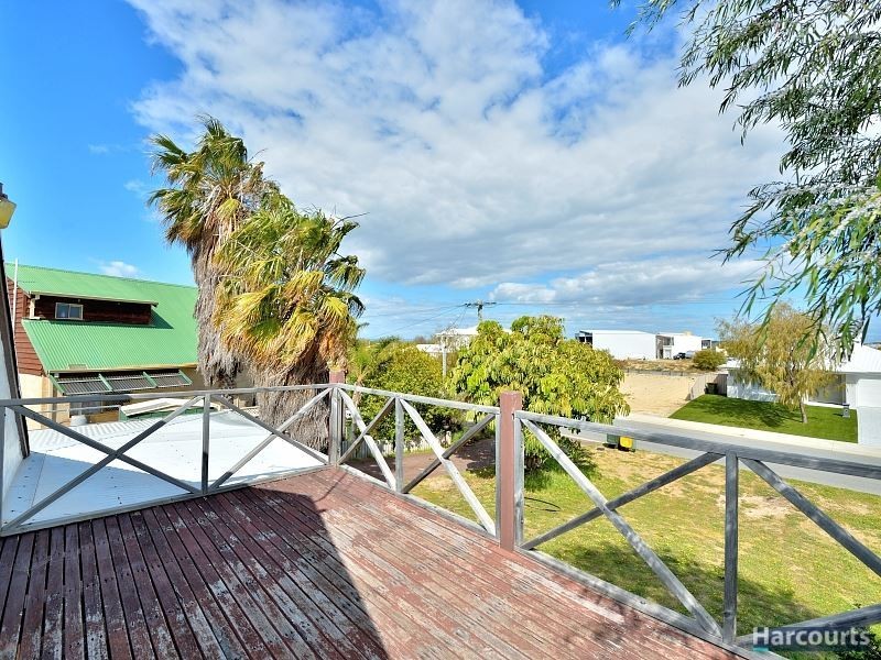 58 Queen Parade, Wannanup WA 6210