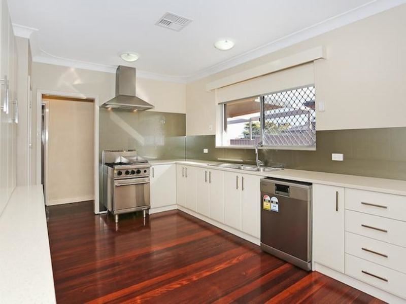 7 Comet Street, Dudley Park WA 6210