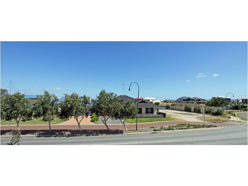 13/1 Mariners Cove Drive, Dudley Park WA 6210