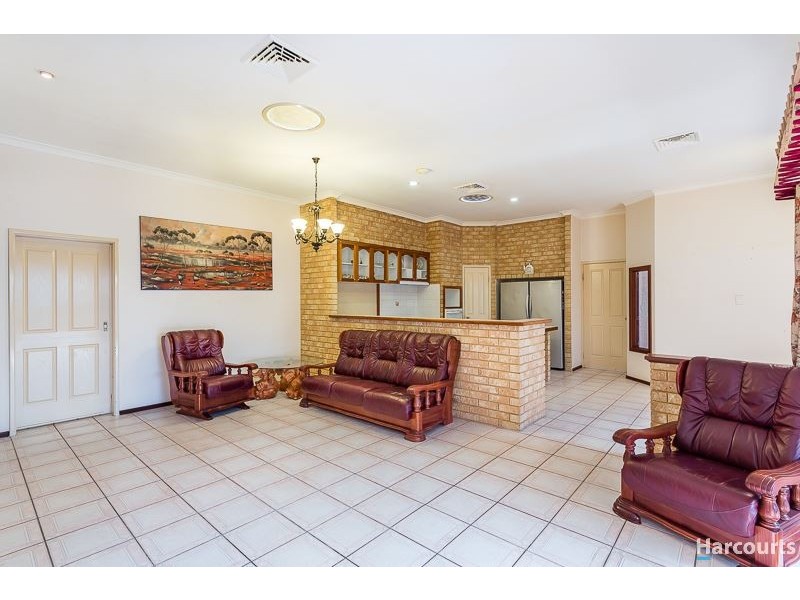 11 Sylvan Court, Singleton WA 6175