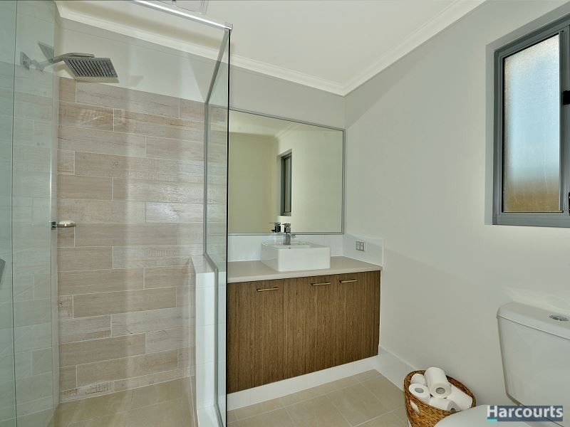 15 Pinehurst Loop, Meadow Springs WA 6210