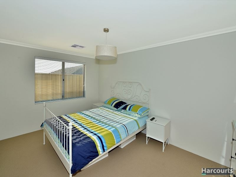 15 Pinehurst Loop, Meadow Springs WA 6210