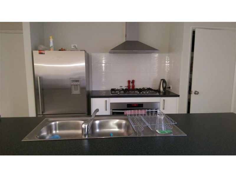 12 Whimbrel Crescent, Mandurah WA 6210