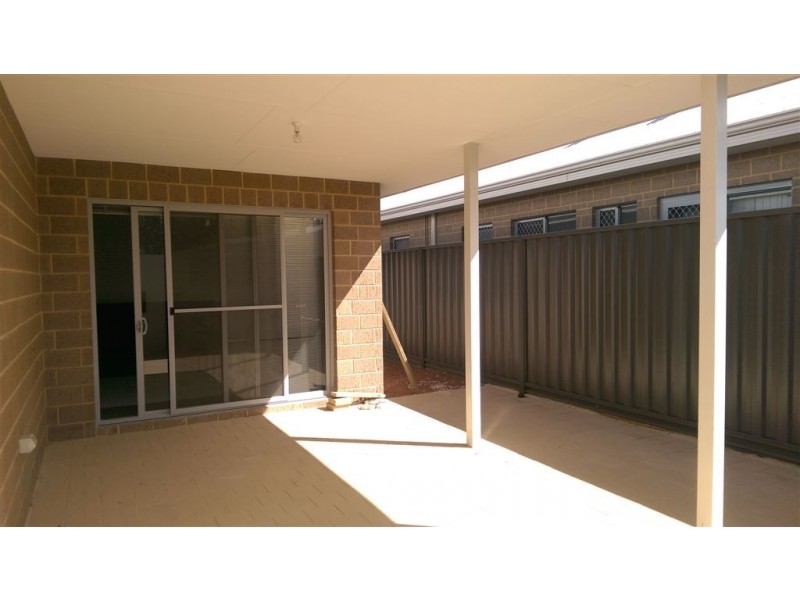 12 Whimbrel Crescent, Mandurah WA 6210